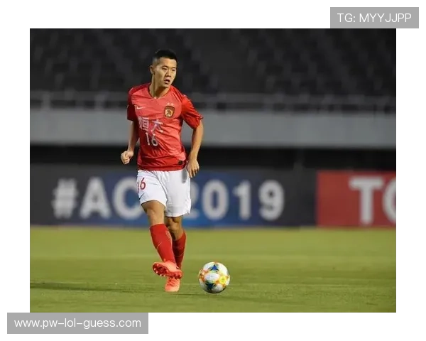 中国足球历史十大男球星盘点 谁是最具影响力的传奇人物 中国足球历史十大男球星盘点 谁是最具影响力的传奇人物